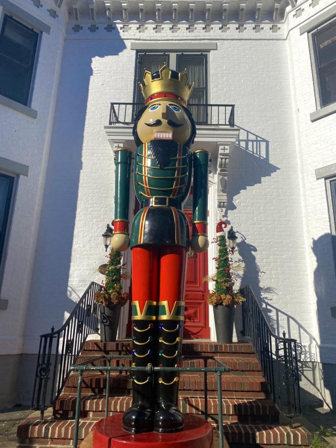 Nutcracker. A large nutcracker oversees the festival. Besides the nutcracker, other decorations included Christmas trees. 