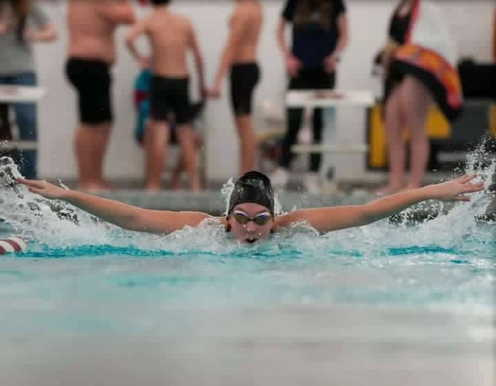 Senior swimmers say goodbye