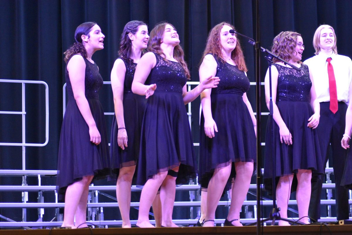 Students sing at the May 5 chorus concert that happened last school year. 