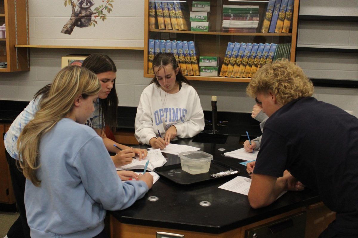 Freshmen Vivian Markley, Emma Hoven, Isabela Foor, Gavin weemer